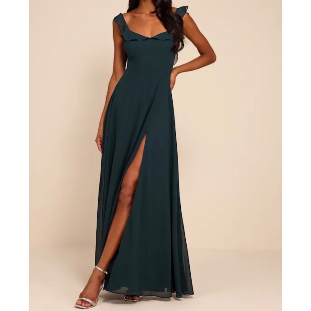 Lulus Dreamy Admiration Emerald Green Ruffled Maxi Dress Medium NWT Flaw/Snag